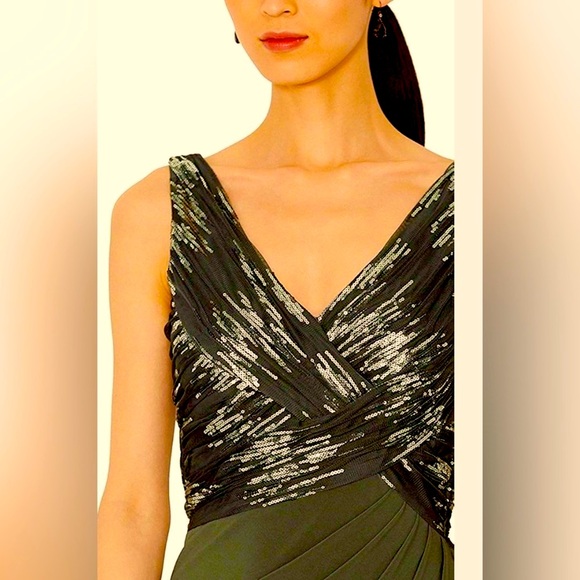 Stunning Sequined Ralph Lauren Evening Grey Formal Gown - Picture 5 of 10